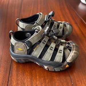New Keen Newport H2 sandal dusty olive camo toddler size 9